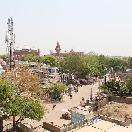 Krishnam Guest House Mathura Exterior foto